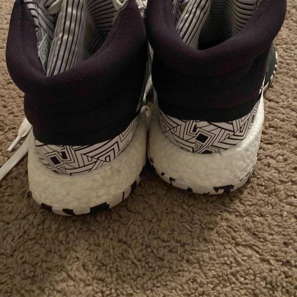 Adidas’s. - Picture 8 of 9